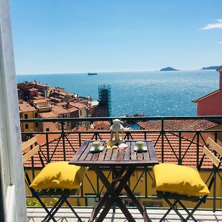 Apartamento Vento Di Mare Tellaro Exterior foto